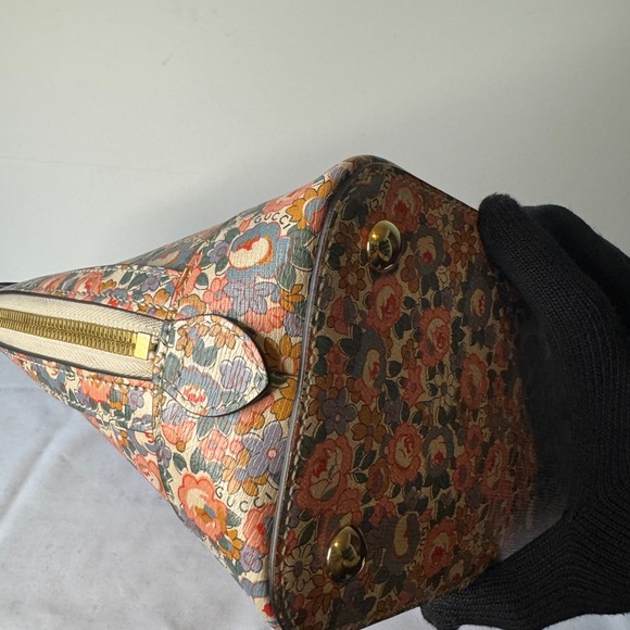 Gucci Floral Liberty Canvas Top-Handle Duffel — Coral, Beige, Green - Picture 6 of 12